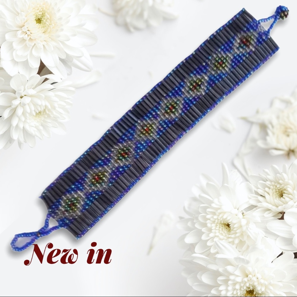 Tribal Beaded 7" Diamond Pattern Bracelet